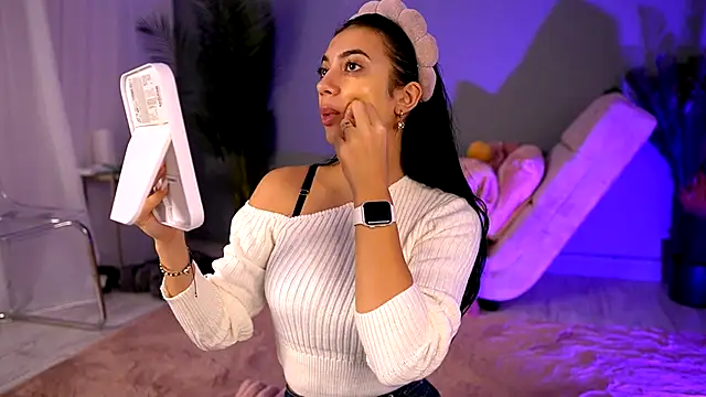 BetsyGonzale online show from October 2025 04:02:01 AM