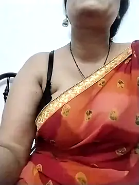 Nyra-23 online show from January 2025 12:18:01 PM