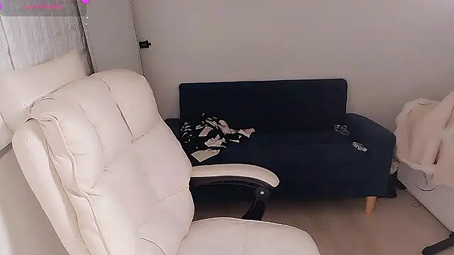 who Lilly online show from September 2025 06:04:02 AM