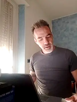 Snapshot of Marcolino183 chatting on February 2025 09:56:02 AM Marcolino183 online show from February 2025 09:56:02 AM