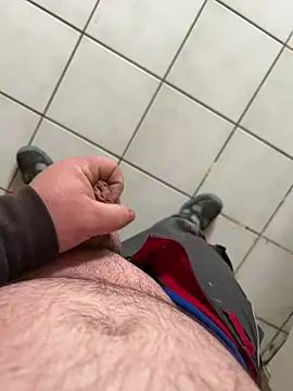 Snapshot of lescoquin2215 chatting on February 2026 09:43:01 AM lescoquin2215 online show from February 2026 09:43:01 AM