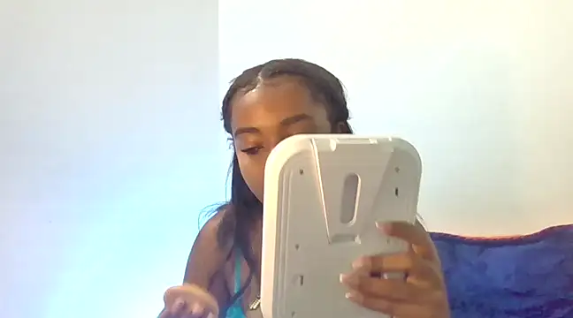 Snapshot of Behla_rouseh chatting on February 2025 11:02:02 AM Behla rouseh online show from February 2025 11:02:02 AM