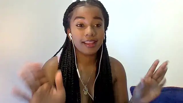 Snapshot of Behla_rouseh chatting on February 2025 11:01:01 PM Behla rouseh online show from February 2025 11:01:01 PM