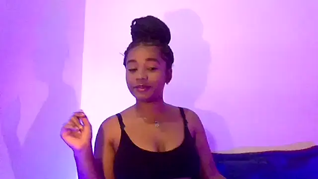 Snapshot of Behla_rouseh chatting on March 2025 06:34:01 PM Behla rouseh online show from March 2025 06:34:01 PM