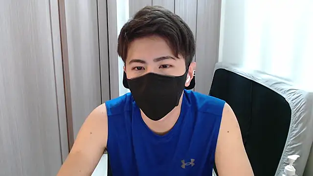 Snapshot of ryota_kkk chatting on January 2025 02:14:02 PM ryota kkk online show from January 2025 02:14:02 PM