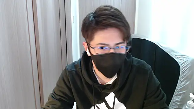 Snapshot of ryota_kkk chatting on January 2025 01:59:02 PM ryota kkk online show from January 2025 01:59:02 PM