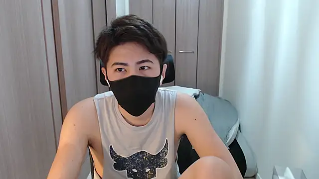 Snapshot of ryota_kkk chatting on February 2025 01:41:01 PM ryota kkk online show from February 2025 01:41:01 PM