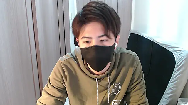 Snapshot of ryota_kkk chatting on February 2025 11:53:01 AM ryota kkk online show from February 2025 11:53:01 AM