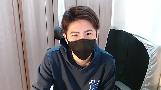 Snapshot of ryota_kkk chatting on March 2025 12:01:02 PM ryota kkk online show from March 2025 12:01:02 PM