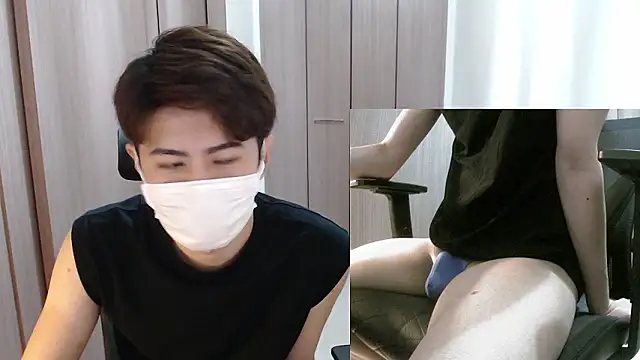 Snapshot of ryota_kkk chatting on October 2025 12:02:01 PM ryota kkk online show from October 2025 12:02:01 PM