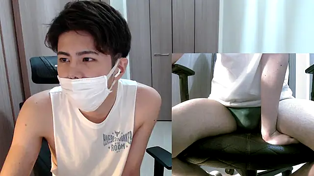 Snapshot of ryota_kkk chatting on October 2025 01:23:02 PM ryota kkk online show from October 2025 01:23:02 PM