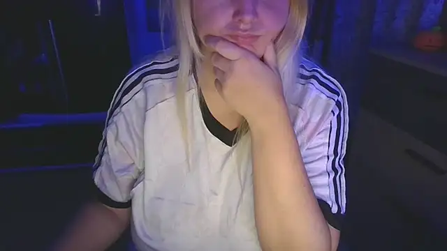 Meliss Official9 online show from October 2025 08:55:02 PM