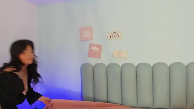 curvy rousi online show from January 2026 11:47:02 AM