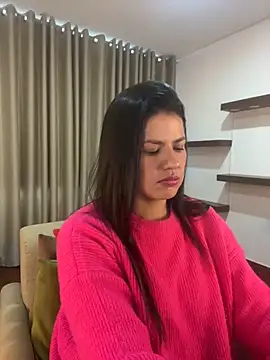 Snapshot of Alice_Biel chatting on December 2024 01:39:02 PM Alice Biel online show from December 2024 01:39:02 PM