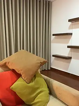 Snapshot of Alice_Biel chatting on January 2025 12:45:01 AM Alice Biel online show from January 2025 12:45:01 AM