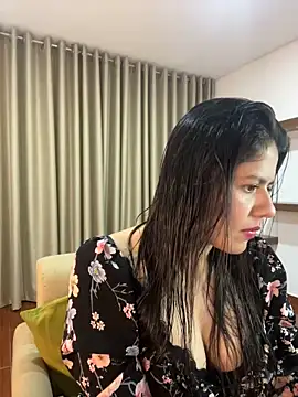 Snapshot of Alice_Biel chatting on January 2025 11:15:01 PM Alice Biel online show from January 2025 11:15:01 PM