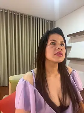 Snapshot of Alice_Biel chatting on February 2025 11:46:02 PM Alice Biel online show from February 2025 11:46:02 PM