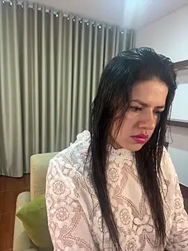 Snapshot of Alice_Biel chatting on February 2025 01:10:01 PM Alice Biel online show from February 2025 01:10:01 PM