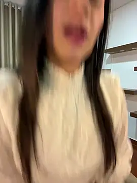 Snapshot of Alice_Biel chatting on February 2025 09:46:01 PM Alice Biel online show from February 2025 09:46:01 PM