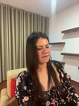 Snapshot of Alice_Biel chatting on March 2025 01:13:01 AM Alice Biel online show from March 2025 01:13:01 AM