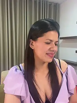 Snapshot of Alice_Biel chatting on March 2025 01:54:01 AM Alice Biel online show from March 2025 01:54:01 AM