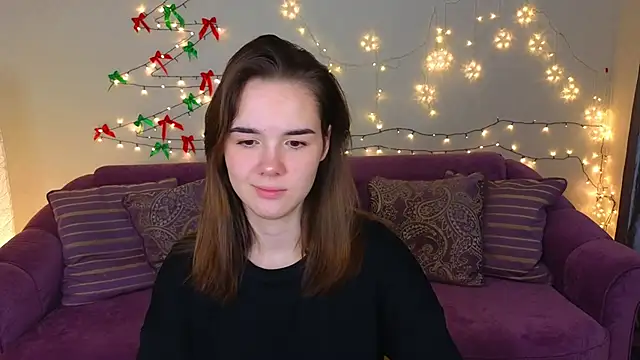 Snapshot of LindaRobertz chatting on January 2025 11:04:02 PM LindaRobertz online show from January 2025 11:04:02 PM