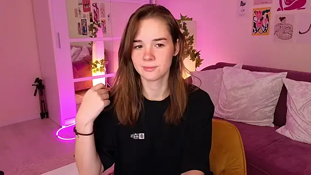 Snapshot of LindaRobertz chatting on March 2025 09:22:01 AM LindaRobertz online show from March 2025 09:22:01 AM