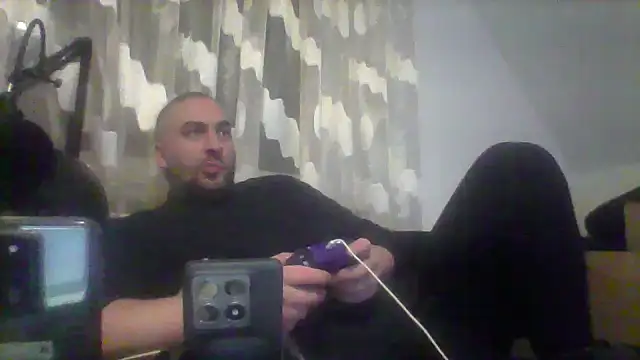 Snapshot of NewyorkDimi chatting on January 2025 11:43:01 PM NewyorkDimi online show from January 2025 11:43:01 PM