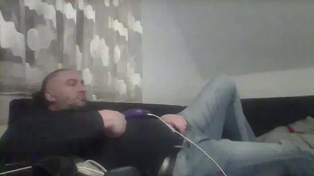 Snapshot of NewyorkDimi chatting on February 2025 01:54:01 AM NewyorkDimi online show from February 2025 01:54:01 AM