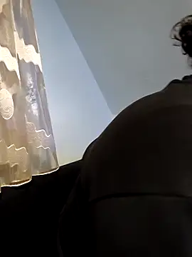 Snapshot of NewyorkDimi chatting on October 2025 03:07:02 AM NewyorkDimi online show from October 2025 03:07:02 AM