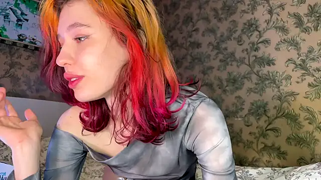 Snapshot of Evvie_Summn1 chatting on March 2025 04:46:01 PM Evvie Summn1 online show from March 2025 04:46:01 PM