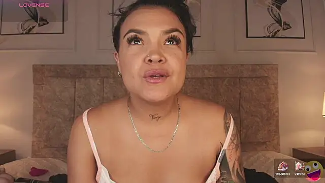 Snapshot of lyn_adamns chatting on February 2025 11:45:01 PM lyn adamns online show from February 2025 11:45:01 PM