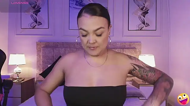 Snapshot of lyn_adamns chatting on March 2025 10:07:02 PM lyn adamns online show from March 2025 10:07:02 PM