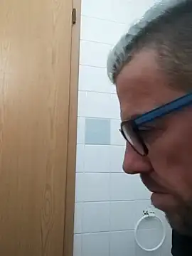 Snapshot of jonyfree1978 chatting on February 2025 08:43:02 AM jonyfree1978 online show from February 2025 08:43:02 AM