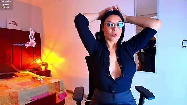 Zuzana21 online show from September 2025 01:00:01 PM