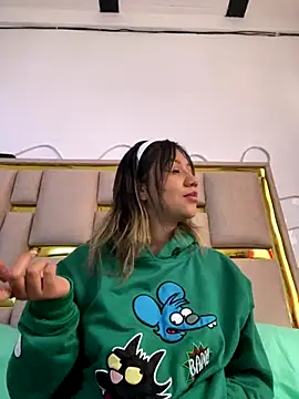 nina carther online show from October 2025 12:05:01 PM