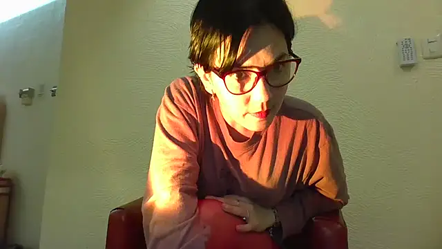 Snapshot of Tiramisu89 chatting on January 2025 02:39:02 AM Tiramisu89 online show from January 2025 02:39:02 AM