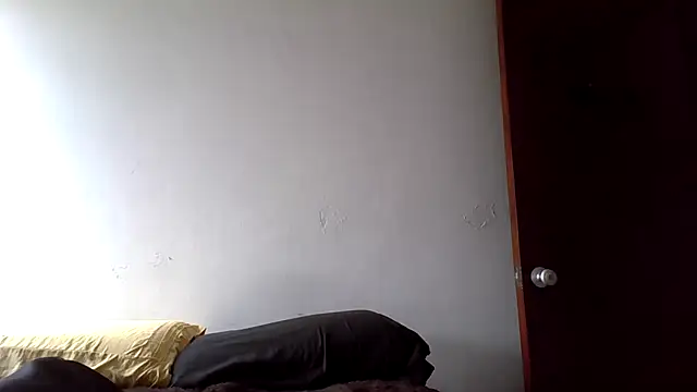 Snapshot of Tiramisu89 chatting on October 2025 07:03:02 PM Tiramisu89 online show from October 2025 07:03:02 PM