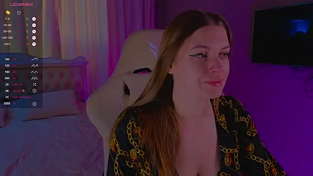 Lovella Lips online show from December 2024 10:45:02 AM