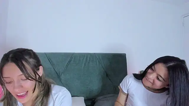 Gabby and Alice online show from February 2025 11:04:02 PM