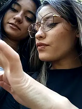 Gabby and Alice online show from February 2025 07:39:01 PM