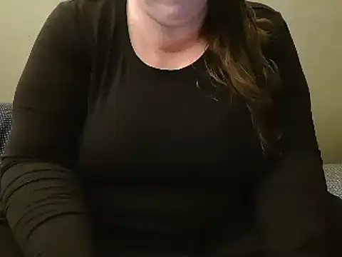Snapshot of MarthaBriest chatting on January 2025 05:52:01 AM MarthaBriest online show from January 2025 05:52:01 AM