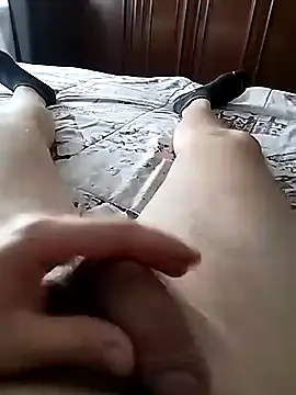 hexsmith96 online show from April 2026 11:14:01 AM