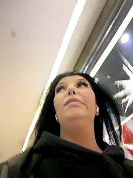 Snapshot of Tisha_Busty chatting on November 2025 01:21:02 PM Tisha Busty online show from November 2025 01:21:02 PM