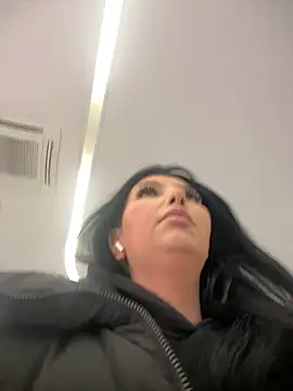 Tisha Busty online show from February 2026 12:19:01 PM