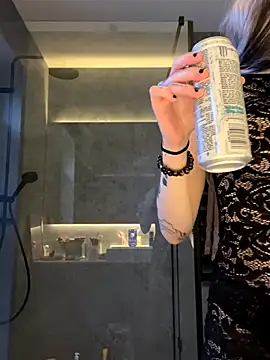 Snapshot of madelinexx chatting on October 2025 01:43:02 PM madelinexx online show from October 2025 01:43:02 PM