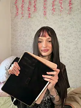 madelinexx online show from March 2026 10:10:02 AM