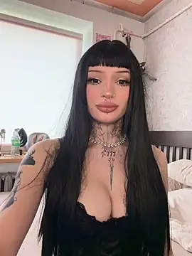 Snapshot of madelinexx chatting on May 2026 11:52:02 AM madelinexx online show from May 2026 11:52:02 AM
