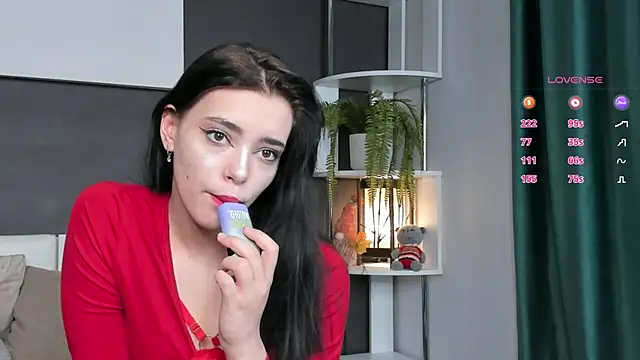 WildaBendell online show from January 2025 10:17:02 AM