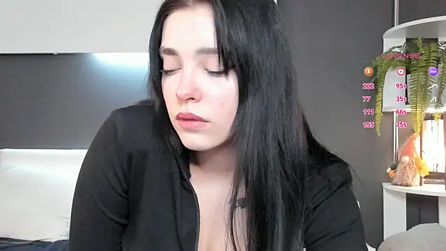 WildaBendell online show from January 2025 12:31:01 PM